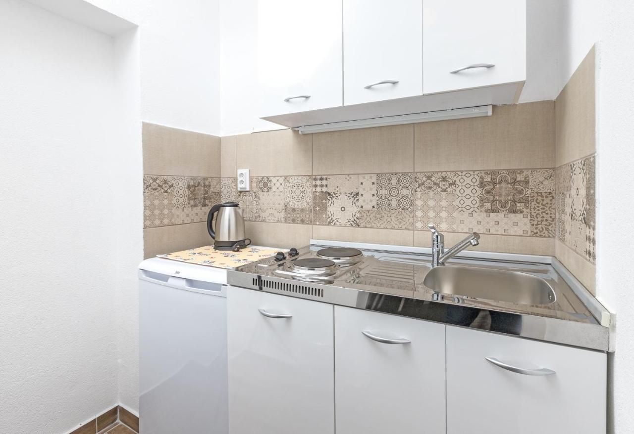 Apartments Natasa Радовичі Екстер'єр фото