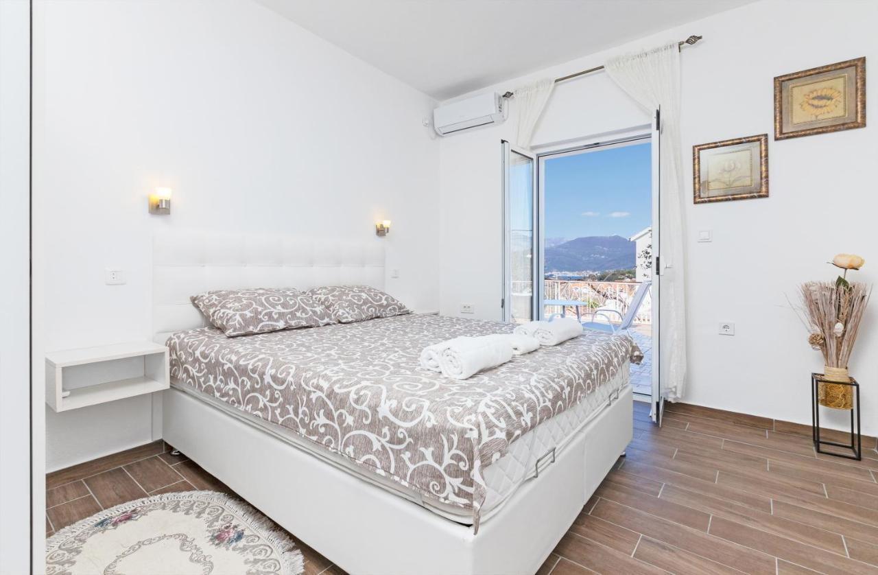 Apartments Natasa Радовичі Екстер'єр фото