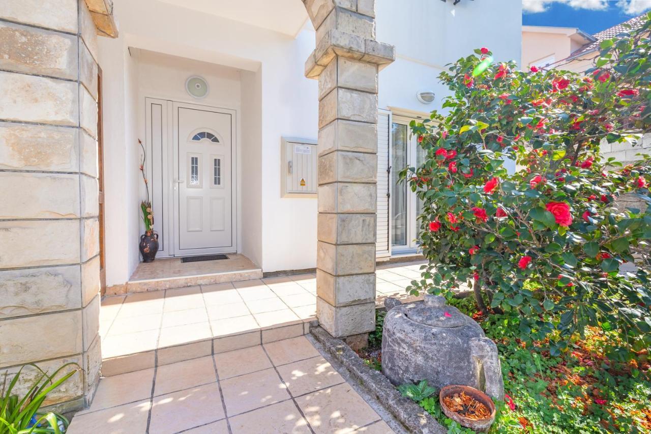 Apartments Natasa Радовичі Екстер'єр фото