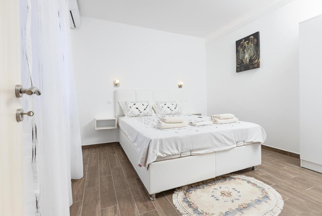 Apartments Natasa Радовичі Екстер'єр фото