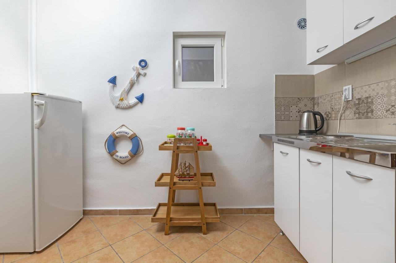 Apartments Natasa Радовичі Екстер'єр фото