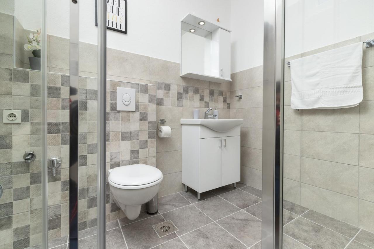 Apartments Natasa Радовичі Екстер'єр фото